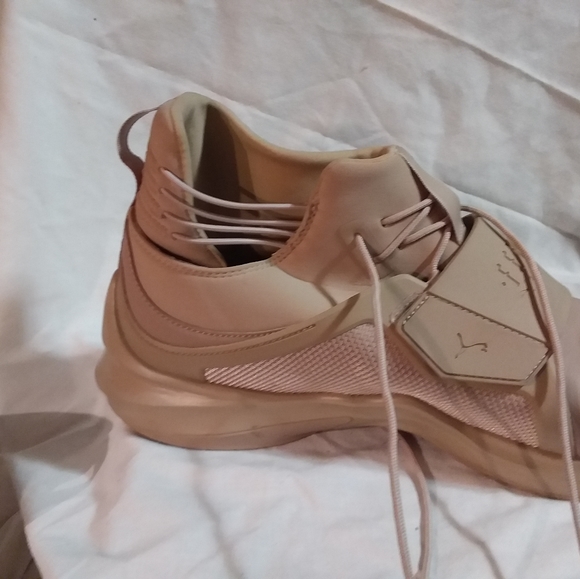 FENTY/PUMA BY RIHANNA MENS TAN size 14 preowned - Picture 4 of 7